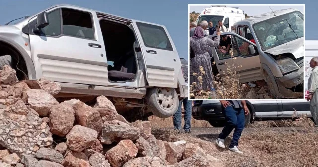 Hafif ticari araç kontrolden çıktı: 2 yaralı Şanlıurfa Haberleri