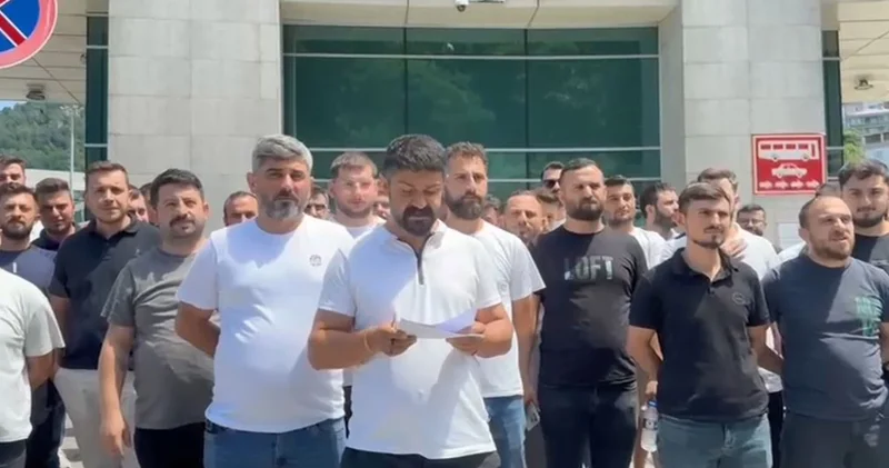 Tır sürücülerinden Sarp Sınır Kapısı nda Gürcistan a tepki