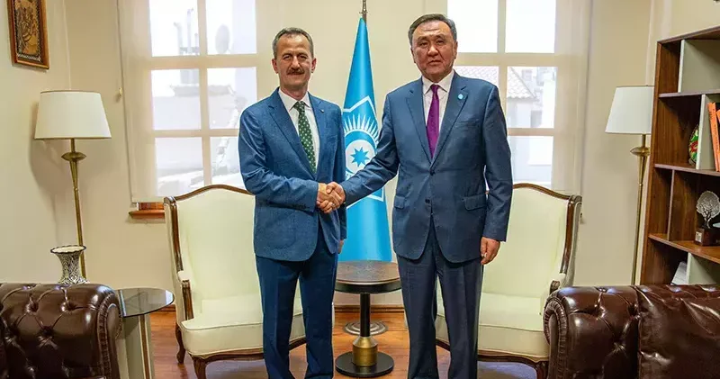Haluk Görgün, TDT Genel Sekreteri Omuralıev ile görüştü