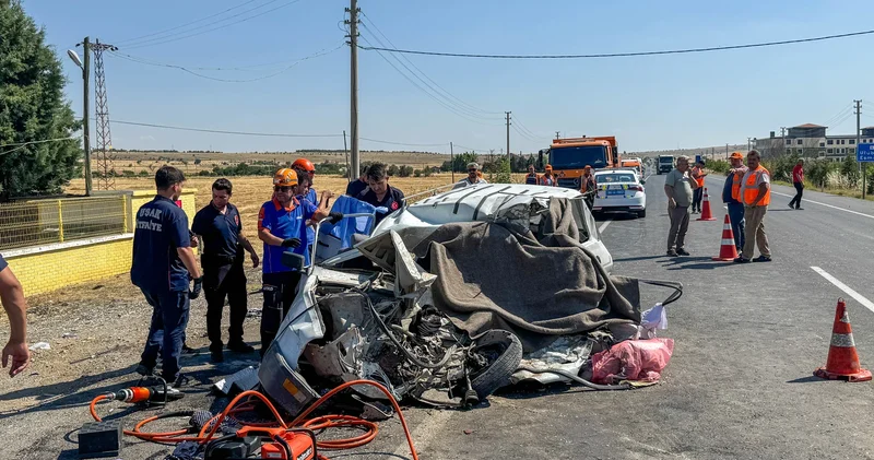 Uşak ta acı olay! Feci kaza baba ile kızını hayattan kopardı
