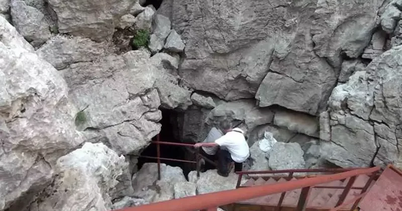 40 metre derinliğindeki buzdolabı! 80 kişi kullanıyor