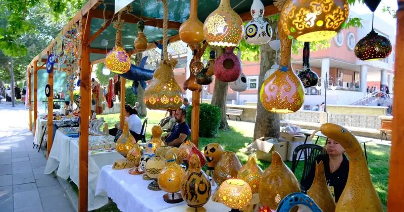 Akşehir Belediyesi’nden sanat atölyeleri