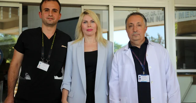 Rektör Özkan: Aslanın pençeleri biraz daha yukarı gelse hastamız gözünü kaybedebilirdi Antalya Haberleri