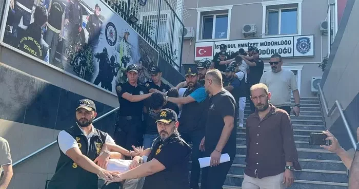İstanbul da bir kişinin silahla öldürüldüğü saldırıya ilişkin 14 zanlı yakalandı