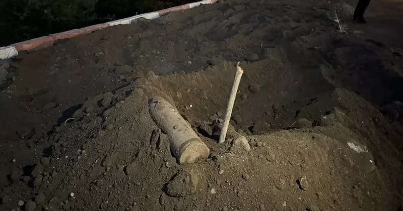 Erzurum da 150 yıllık patlamamış top mermisi bulundu