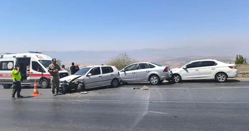 Gaziantep’te dört aracın karıştığı zincirleme kaza: 9 yaralı