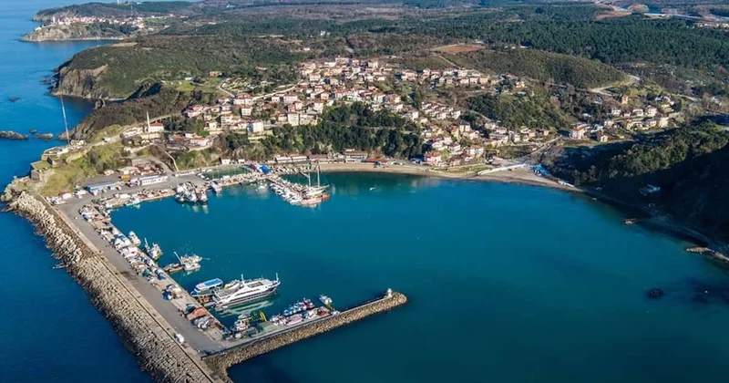 Tüm o popüler yerleri unutun: İstanbul a 45 dakika uzaklıktaki bu balıkçı köyü, huzuru ayaklarınıza seriyor Sözcü Gazetesi