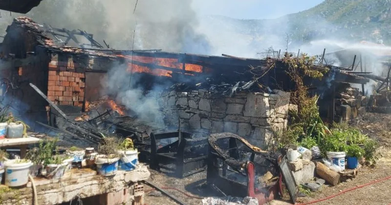 Burdur da ahırda çıkan ve eve sıçrayan yangında 6 kişi dumandan etkilendi Güncel haberler