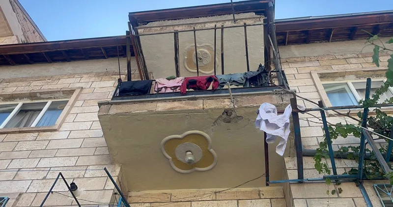 Nevşehir de balkondan düşen çocuk hayatını kaybetti