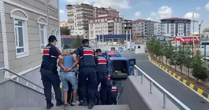 İnternet üzerinden tanıştığı kişilerle mesire alanına gitti! Saldırıya uğrayıp gasp edildi