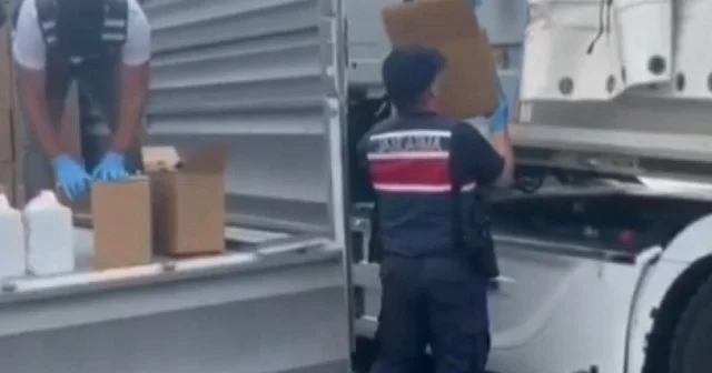 Adana da jandarma binlerce litre kaçak etil alkol ele geçirdi VİDEO İZLE