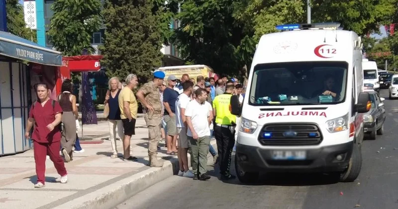 Yaya geçidinden karşıya geçmek isterken otomobilin çarptığı yaşlı adam öldü