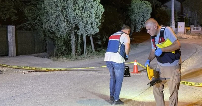 Kanlı gecede şoke eden detay: Firari olarak aranan şüpheli araç gasp ederek kaçmış