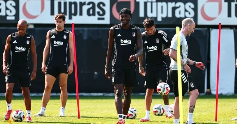 Beşiktaş, Konferans Ligi nde avantaj peşinde! İşte muhtemel 11 ler Sözcü Gazetesi