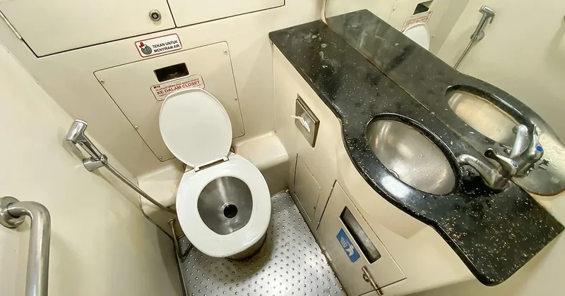 Mikrobiyolog uyardı: Uçakta musluk suyunu neden asla kullanmamalısınız? Sözcü Gazetesi