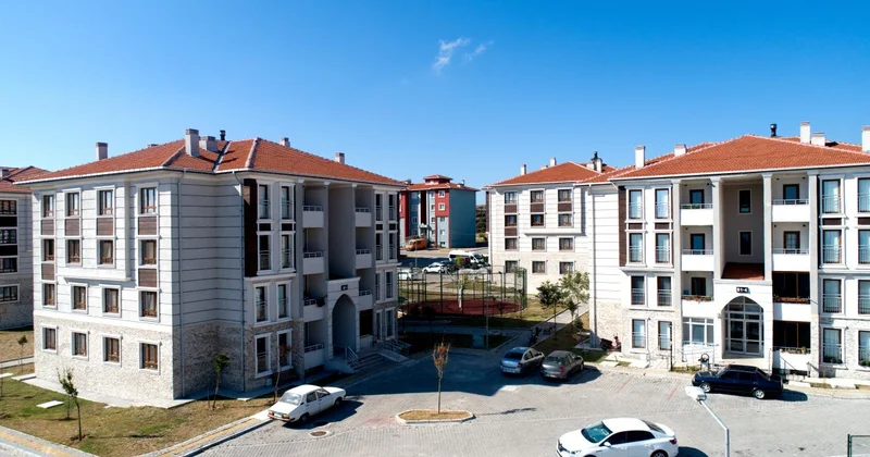 TOKİ temmuzda 7 bin 358 konutu hak sahiplerine teslim etti