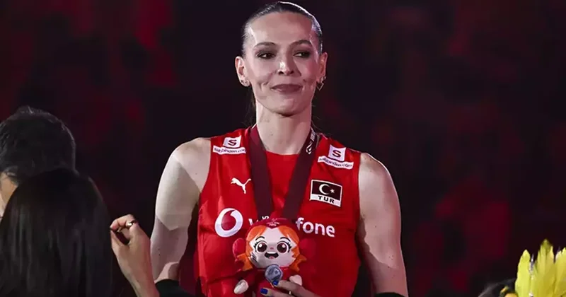 Eda Erdem Dündar: Türk voleybolu adına inanılmaz bir gün Fanatik Spor Haberleri Video
