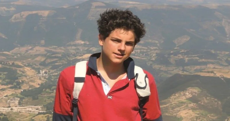 Papa resmen duyurdu: 15 yaşındaki çocuk aziz ilan edildi