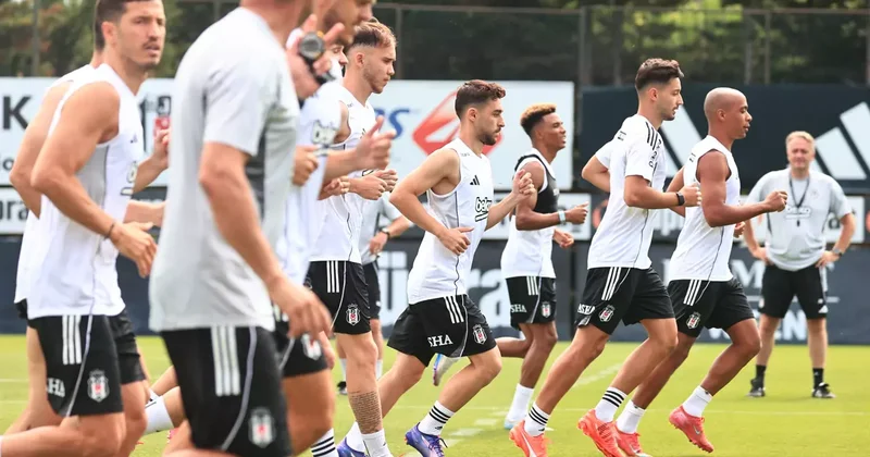 Beşiktaş ta ayrılık: Süper Lig ekibi için imzaya gidiyor