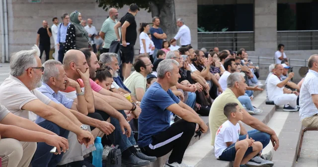 Türkiye nin dünya ikinciliği Amasya da dev ekranda izlendi Amasya Haberleri