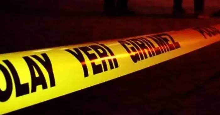 Akrabalarının düğün yemeğine giderken 30 metrelik şarampole yuvarlandılar