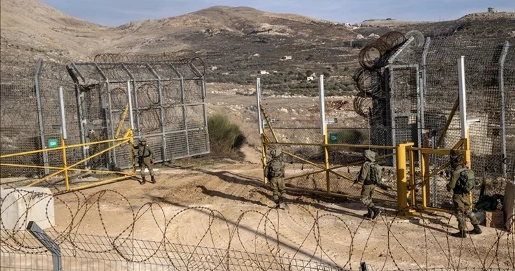 İsrail Golan Tepeleri nde askeri üs kurdu