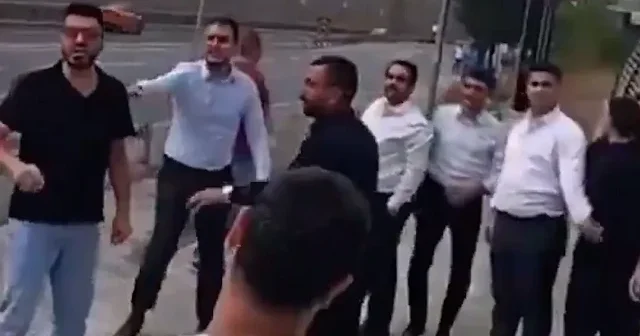 CHP İl Gençlik Kolları Gürsel Tekin’i destekleyen partililerin il başkanlığı binasına girişini engelledi VİDEO İZLE