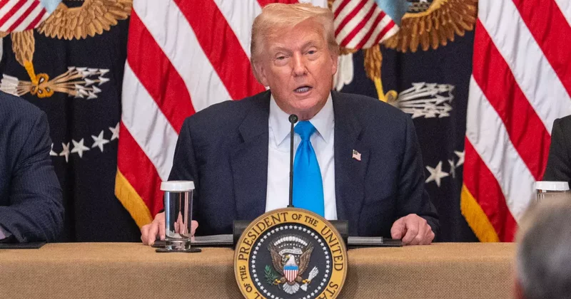 Trump tan Chicago ya ince mesaj... Sınır dışı operasyonu imasında bulundu!
