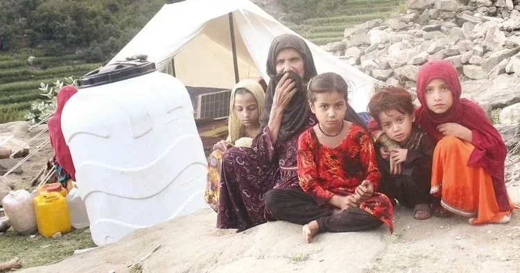 Deprem sonrası ‘Taliban kadınlara yardım etmedi’ iddiası