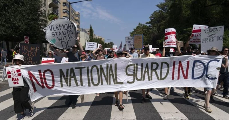 ABD nin başkenti Washington da, Trump ın kente Ulusal Muhafız konuşlandırması protesto edildi Dış Haberler