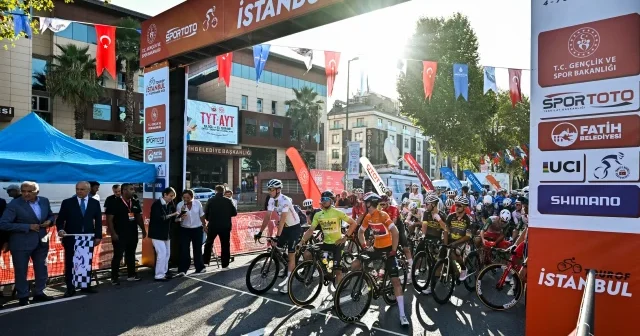 Uluslararası İstanbul Bisiklet Turu nun son etabı Fatih te başladı VİDEO İZLE