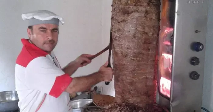Samsun da döner ustası evinde asılı halde bulundu