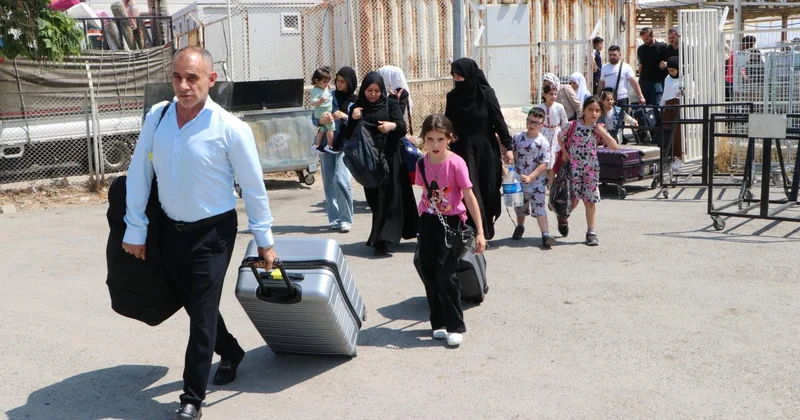 8 Aralık tan bu yana 474 bin Suriyeli ülkesine döndü