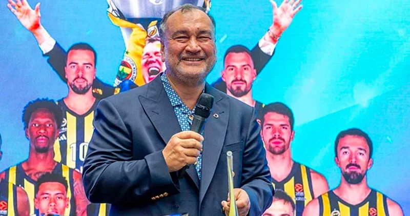 Fenerbahçeli Murat Ülker den taraftarları gülümseten Aziz Yıldırım paylaşımı