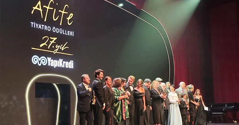 27. Afife Tiyatro Ödülleri sahiplerini buldu: 5 dalda ödül alan Medea Material oyunu törene damga vurdu