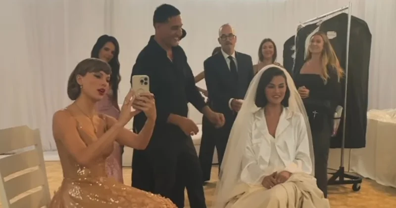 Selena Gomez den yakın arkadaşı Taylor Swift ile düğüne hazırlık fotoğrafları