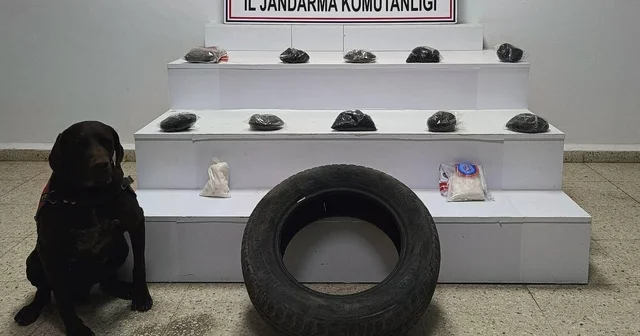 Van da araç lastiğine gizlenmiş uyuşturucu ele geçirildi Van Haberleri