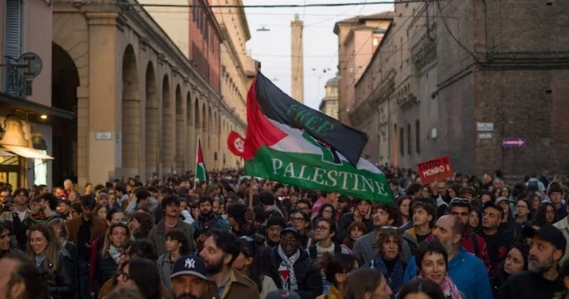 İtalya, Bologna da Filistin yanlısı 7 Ekim anma gösterilerini yasakladı Dış Haberler