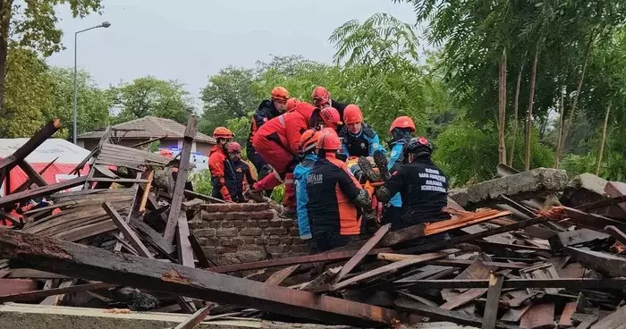 Edirne’de deprem tatbikatı gerçeği aratmadı