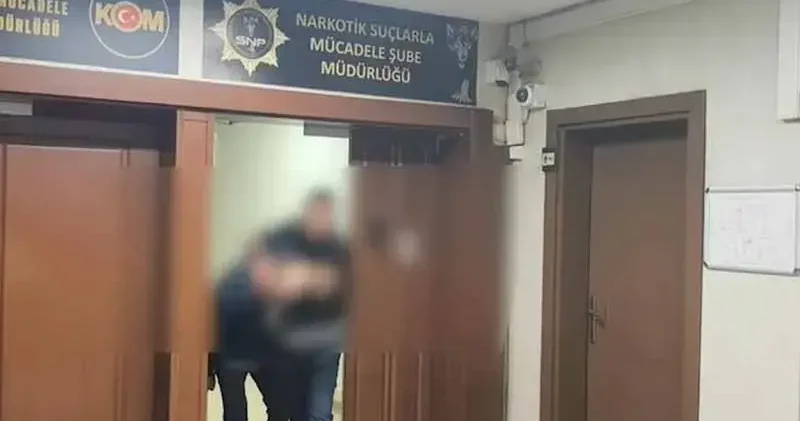 Aranan hükümlü uyuşturucu operasyonunda yakalandı; 2 tutuklama
