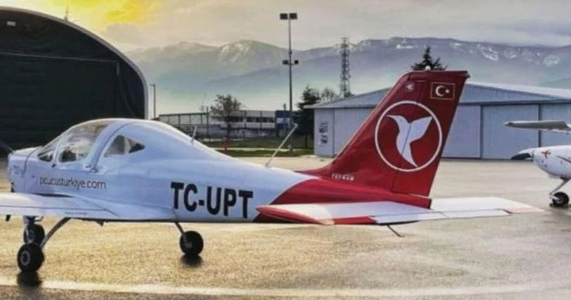 Ölen pilot, son anda uçak değiştirmiş