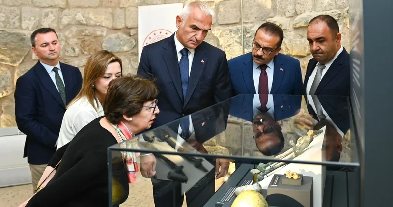İsviçre nin iade ettiği 7 tarihi eser Bodrum Kalesi nde