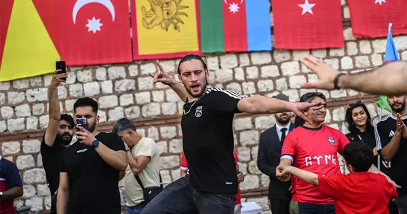 Traktör taraftarları şampiyonluğu İstanbul da kutladı Fanatik Gazetesi Futbol Haberleri Spor