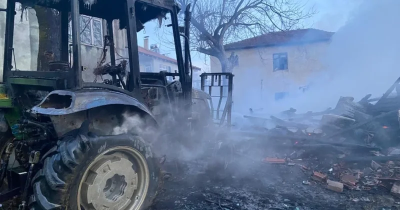 Düzce de 2 katlı ahşap evde yangın! Sözcü Gazetesi