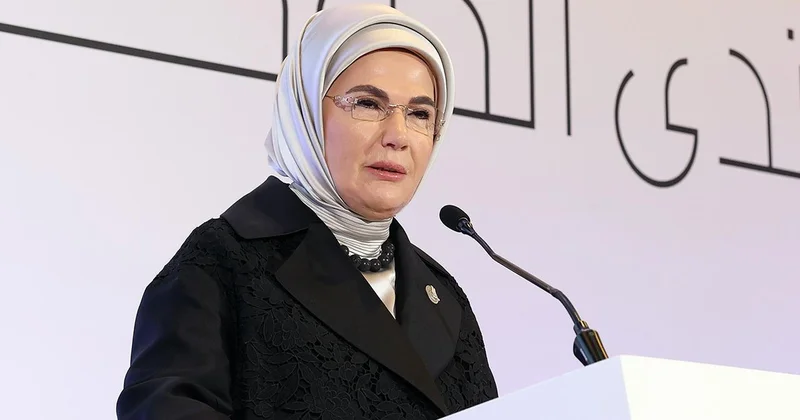 Emine Erdoğan, Şeyha Fatima Bint Mubarak ile görüştü