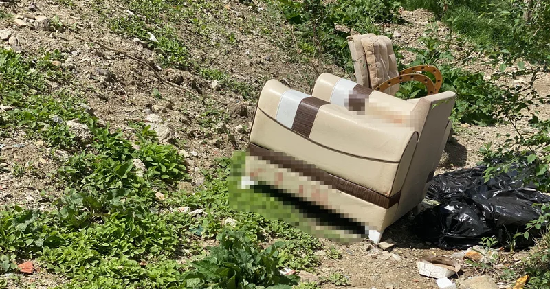 Yakınları koltukları çöpe bıraktı! Kanser hastası, eşini öldürüp intihar etti! Son dakika haberleri