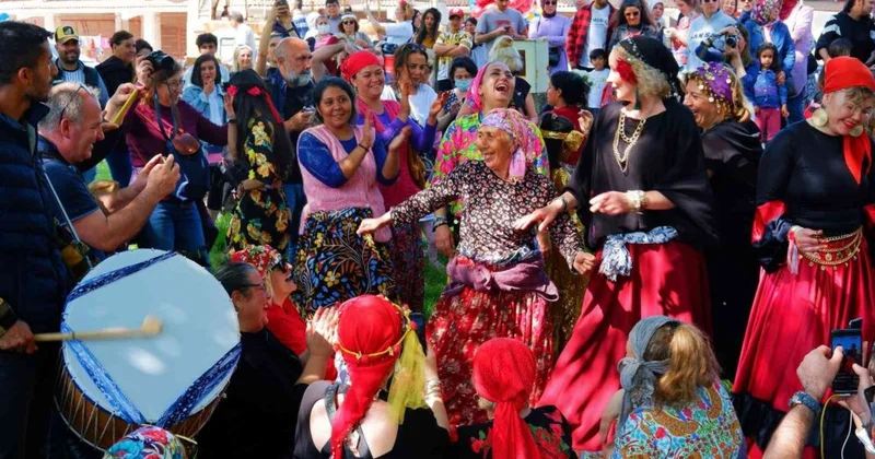Hıdrellez ateşi yakıldı, dilek vakti Agos