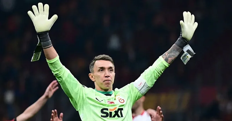 Muslera nın Türk futbol tarihine geçmesine 2 kupa kaldı
