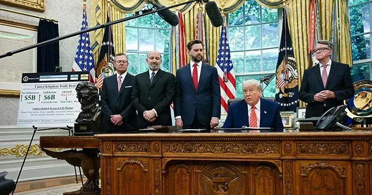 Trump dünyayı sarsacak demişti... İşte merakla beklenen duyuru