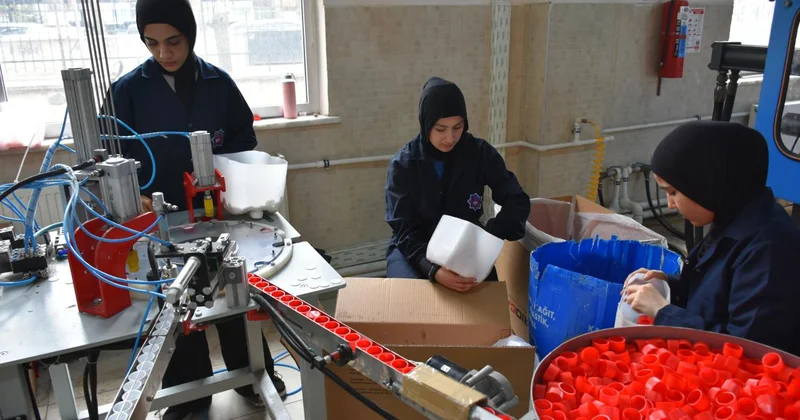 Lise öğrencileri plastik sektörüne katkı sağlıyor
